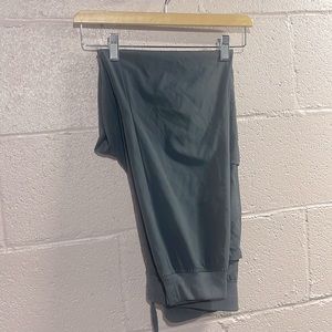 Easy stretch jogger scrubs